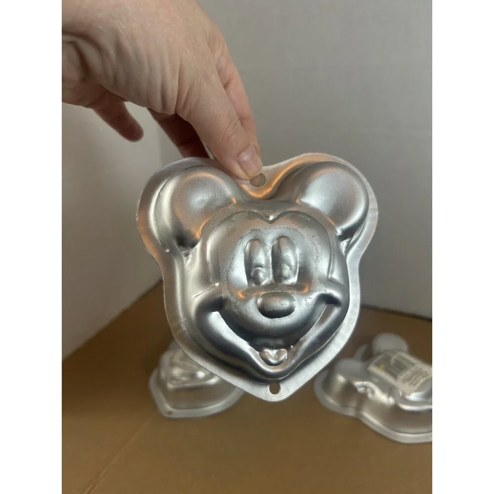 Vintage 1998 Disney Mickey Mouse Mini Cake Pan Jello Mold Set of 3 Wilton Ind.